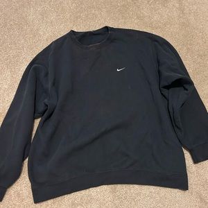 Black Nike crewneck sweatshirt
